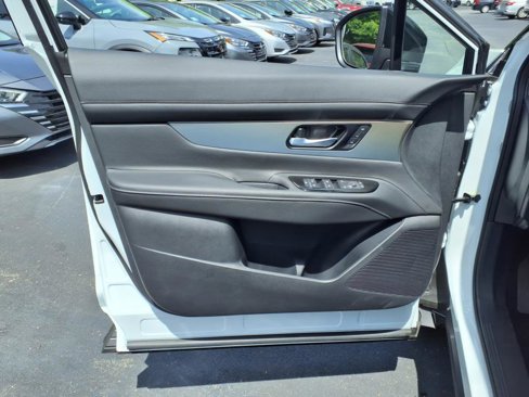 New 2025 Nissan Murano SL image 8