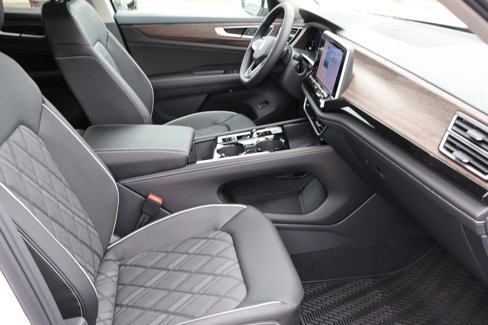 New 2026 Volkswagen Atlas SEL Premium R-Line image 12