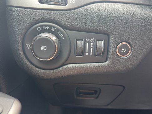 Certified 2022 Jeep Cherokee Limited image 20