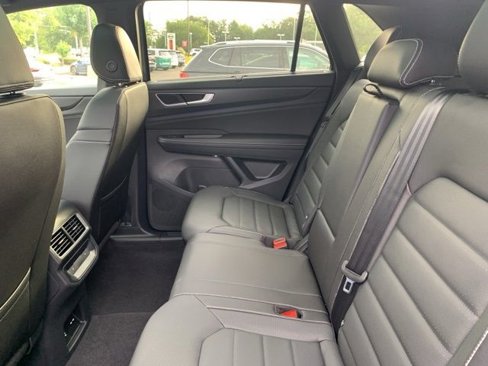 New 2025 Volkswagen Atlas Cross Sport SEL R-Line image 25