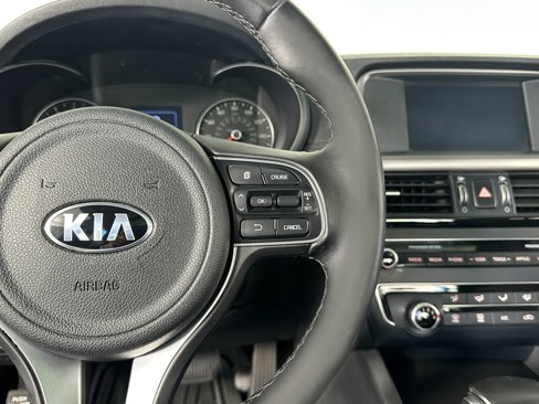Used 2018 Kia Optima S w/ Panoramic Sunroof Package image 40