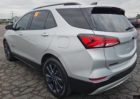 Used 2022 Chevrolet Equinox RS w/ RS Leather Package image 2