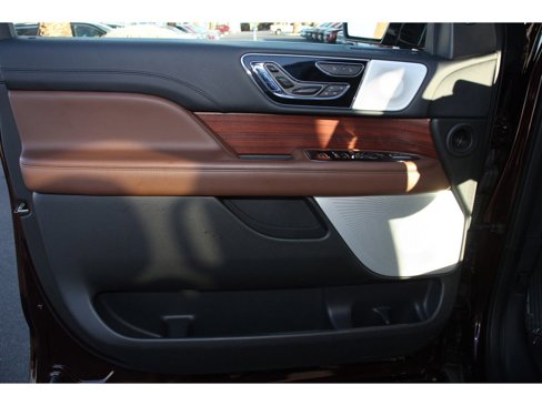 Certified 2023 Lincoln Navigator Reserve image 14