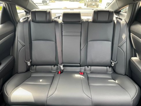 New 2026 Toyota Crown Platinum image 25