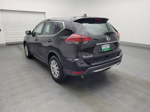 Used 2019 Nissan Rogue S image 5