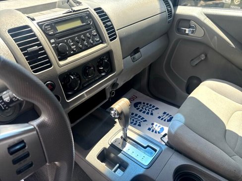 Used 2006 Nissan Frontier XE w/ (G01) XE Preferred Pkg image 13
