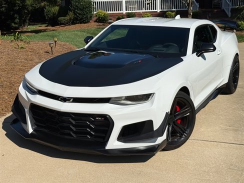 Used 2018 Chevrolet Camaro ZL1 image 6