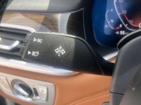 Used 2022 BMW 740i xDrive image 24