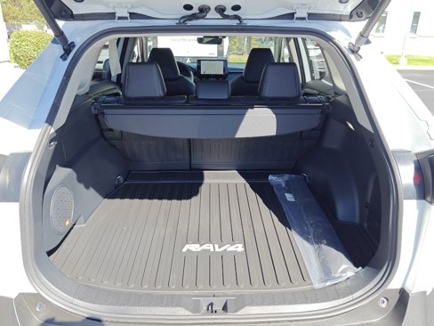 Used 2025 Toyota RAV4 Limited image 27