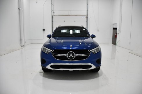 Used 2025 Mercedes-Benz GLC 300 4MATIC image 2