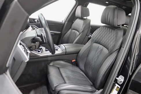 Used 2024 BMW X7 xDrive40i w/ Executive Package image 30