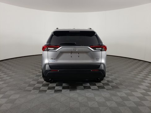 Used 2024 Toyota RAV4 XLE Premium image 4