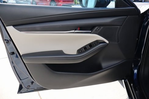 Certified 2025 MAZDA MAZDA3 s image 24