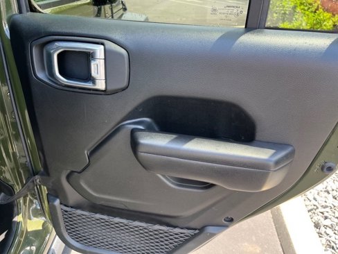 Used 2021 Jeep Wrangler Unlimited Sport image 16
