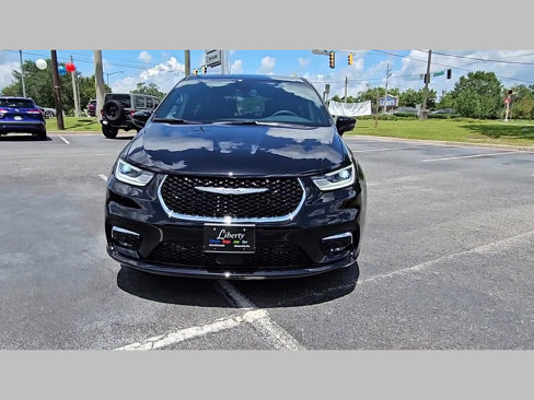 New 2026 Chrysler Pacifica Select image 20