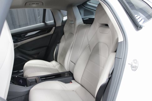 New 2025 Porsche Panamera 4 image 19
