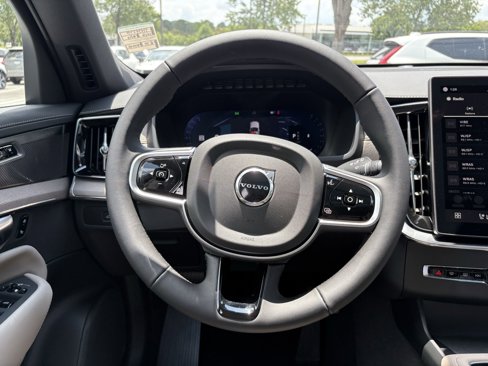 New 2026 Volvo XC90 B6 Plus w/ Protection Package Premier image 10