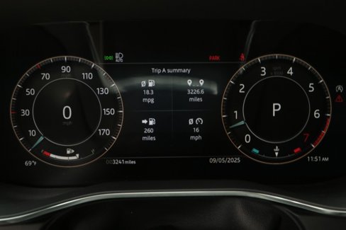 Used 2024 Jaguar F-PACE R-Dynamic S image 45