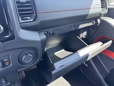 Used 2023 Nissan Frontier PRO-4X w/ Pro-4X Premium Package image 39