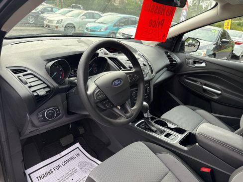 Used 2017 Ford Escape SE image 10