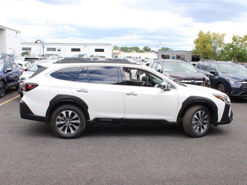 New 2025 Subaru Outback Touring XT image 13