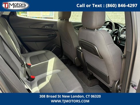 Used 2021 Chevrolet TrailBlazer LS image 12
