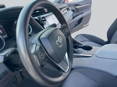 Used 2018 Toyota Camry LE w/ Convenience Package image 19
