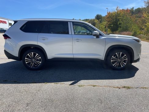 New 2026 Toyota Grand Highlander AWD Hybrid image 3