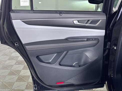 New 2025 Volkswagen Atlas Peak Edition SE image 20