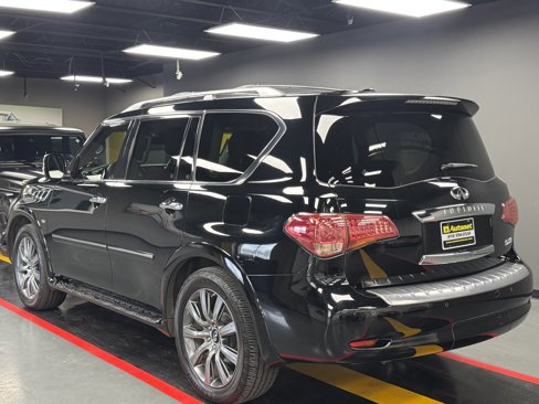 Used 2017 INFINITI QX80 Signature Edition image 3