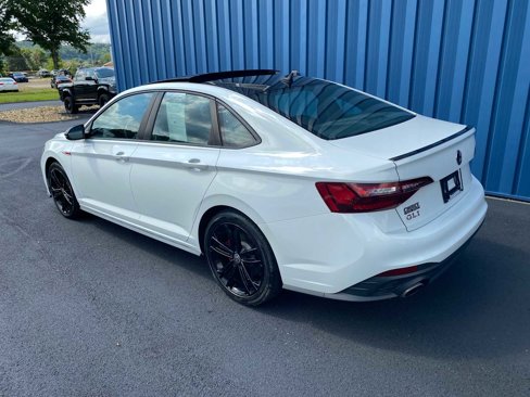 Used 2022 Volkswagen Jetta GLI Autobahn image 3