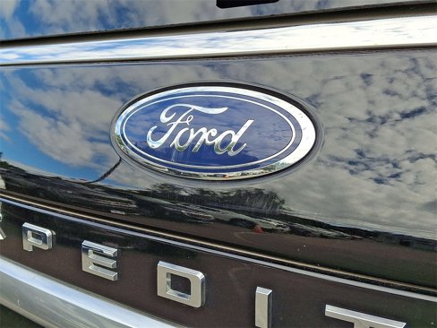 Used 2023 Ford Expedition Platinum image 24