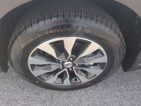 New 2025 Subaru Outback Touring image 10