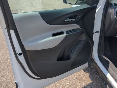 Used 2024 Chevrolet Equinox LT image 21