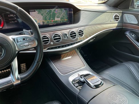 Used 2019 Mercedes-Benz S 63 AMG S 4MATIC Sedan w/ Warmth & Comfort Package image 32