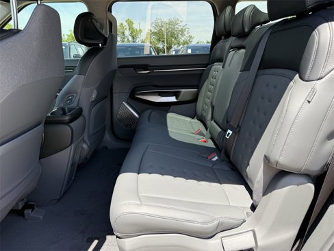 New 2026 Kia EV9 Wind image 19