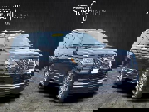 New 2022 Lincoln Navigator 4WD image 24