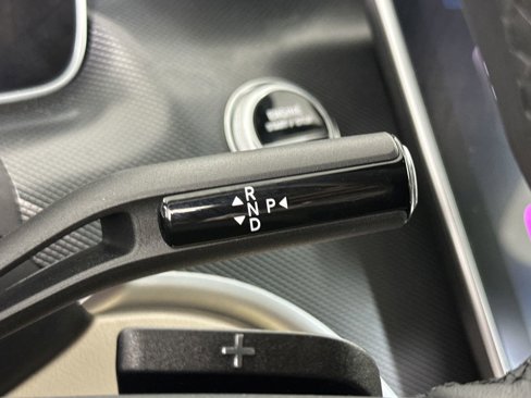 Used 2025 Mercedes-Benz C 300 Sedan image 32