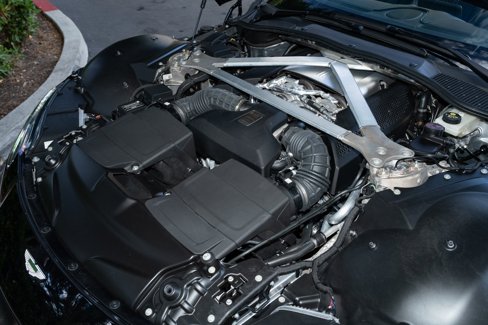 Used 2023 Aston Martin V8 Vantage Roadster image 13
