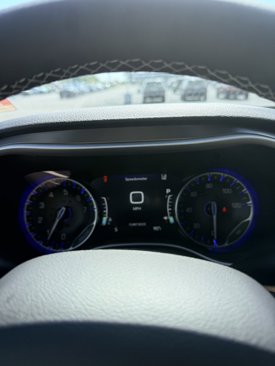 New 2026 Chrysler Pacifica Select image 11