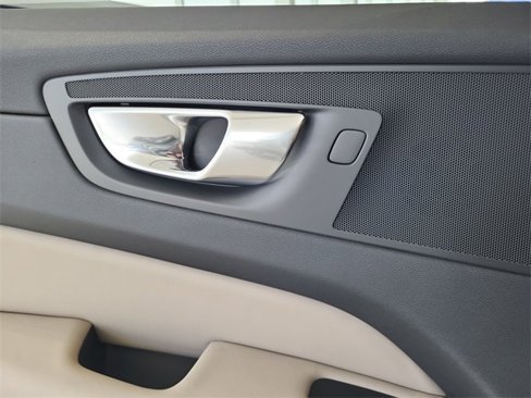 New 2026 Volvo XC60 T8 Plus w/ Climate Package PRO image 15