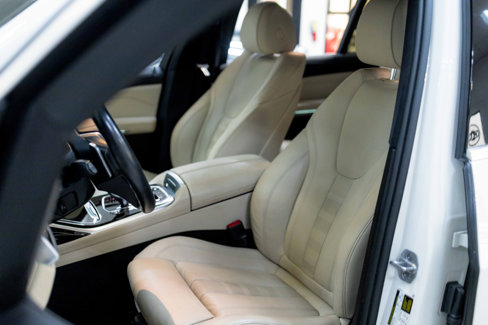 Used 2021 BMW X7 xDrive40i w/ Premium Package image 71
