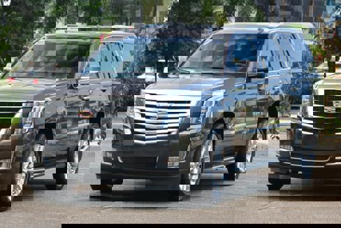 Used 2018 Cadillac Escalade Luxury image 11