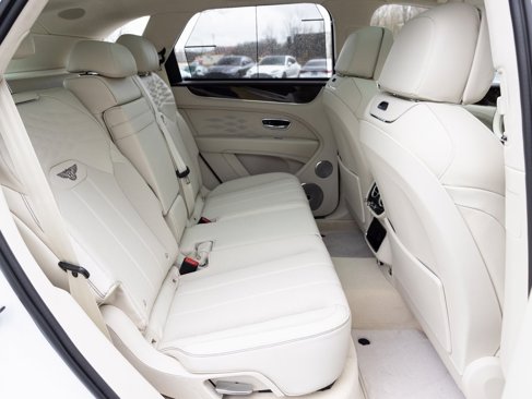 New 2025 Bentley Bentayga image 59