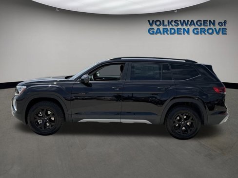 New 2025 Volkswagen Atlas Peak Edition SE image 6