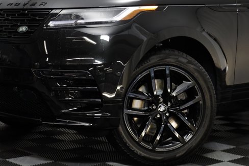 New 2026 Land Rover Range Rover Velar Dynamic SE image 3