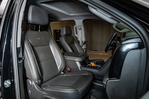 Used 2025 GMC Sierra 3500 Denali w/ Denali Reserve Package image 27