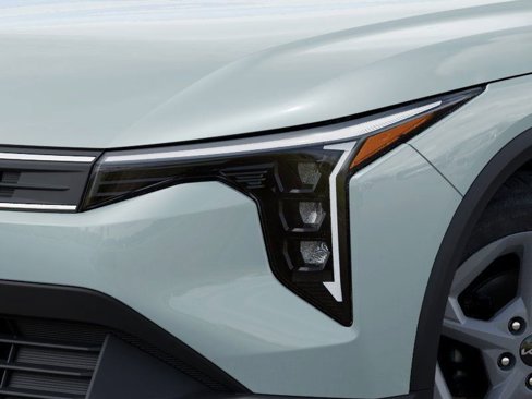 New 2025 Kia K4 LXS image 11