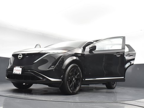 Used 2024 Nissan Ariya FWD image 32