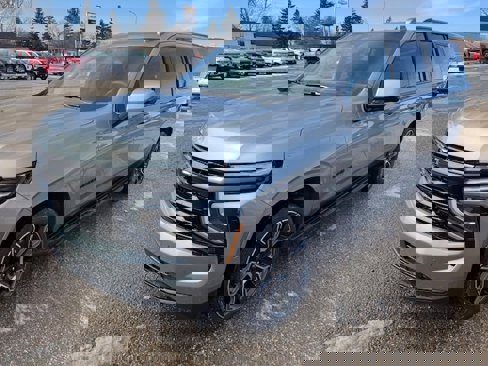 New 2025 Chevrolet Suburban RST w/ RST Capability Package image 3